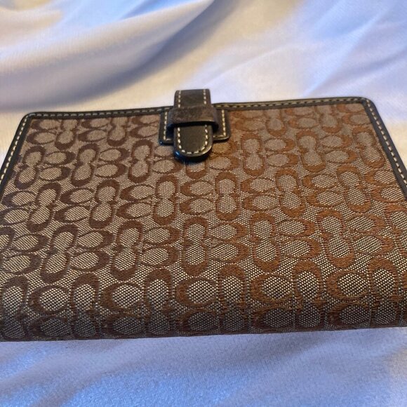 COACH BROWN LOGO SLIM WALLET ID BILLFOLD WITH PROTECTIVE POUCHEUC